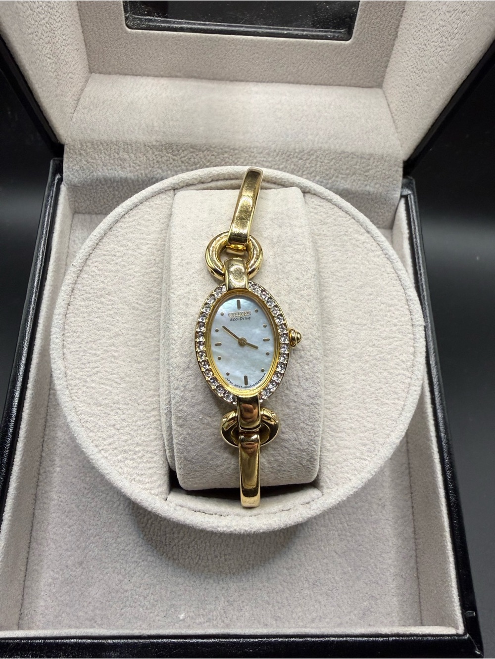 Citizen Silhouette Eco-Drive Womens Gold Bangle Bracelet Watch Mother of Pearl